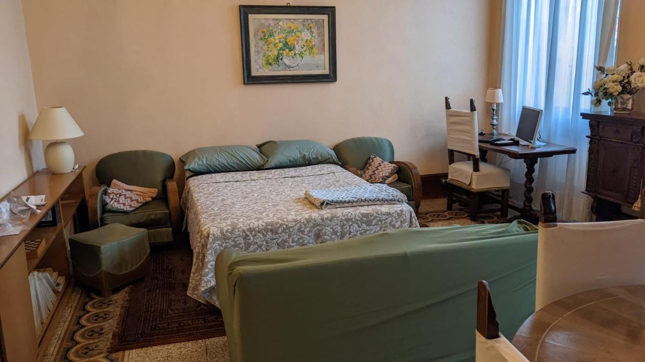 Double Bedroom In Beautiful 30'S Style Apartment Florence Ngoại thất bức ảnh