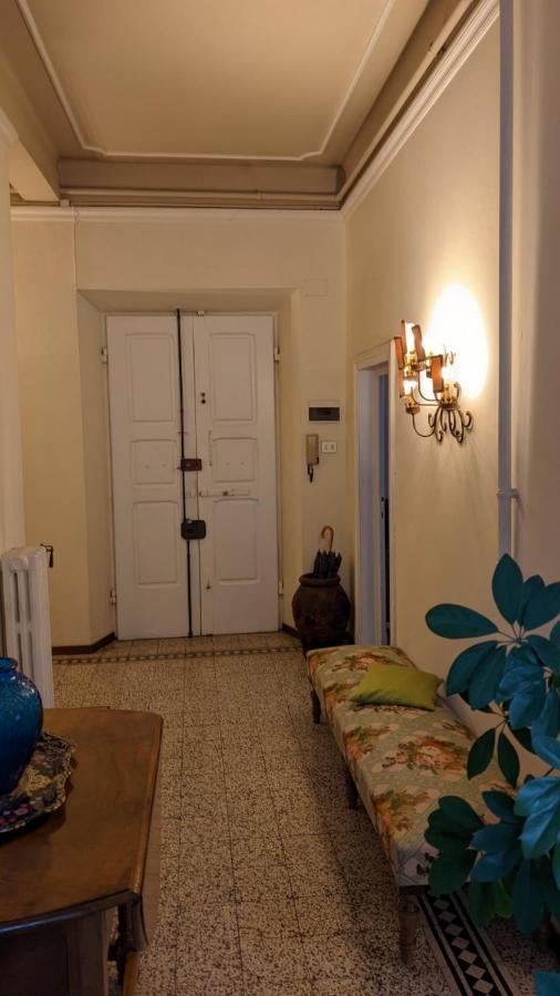 Double Bedroom In Beautiful 30'S Style Apartment Florence Ngoại thất bức ảnh