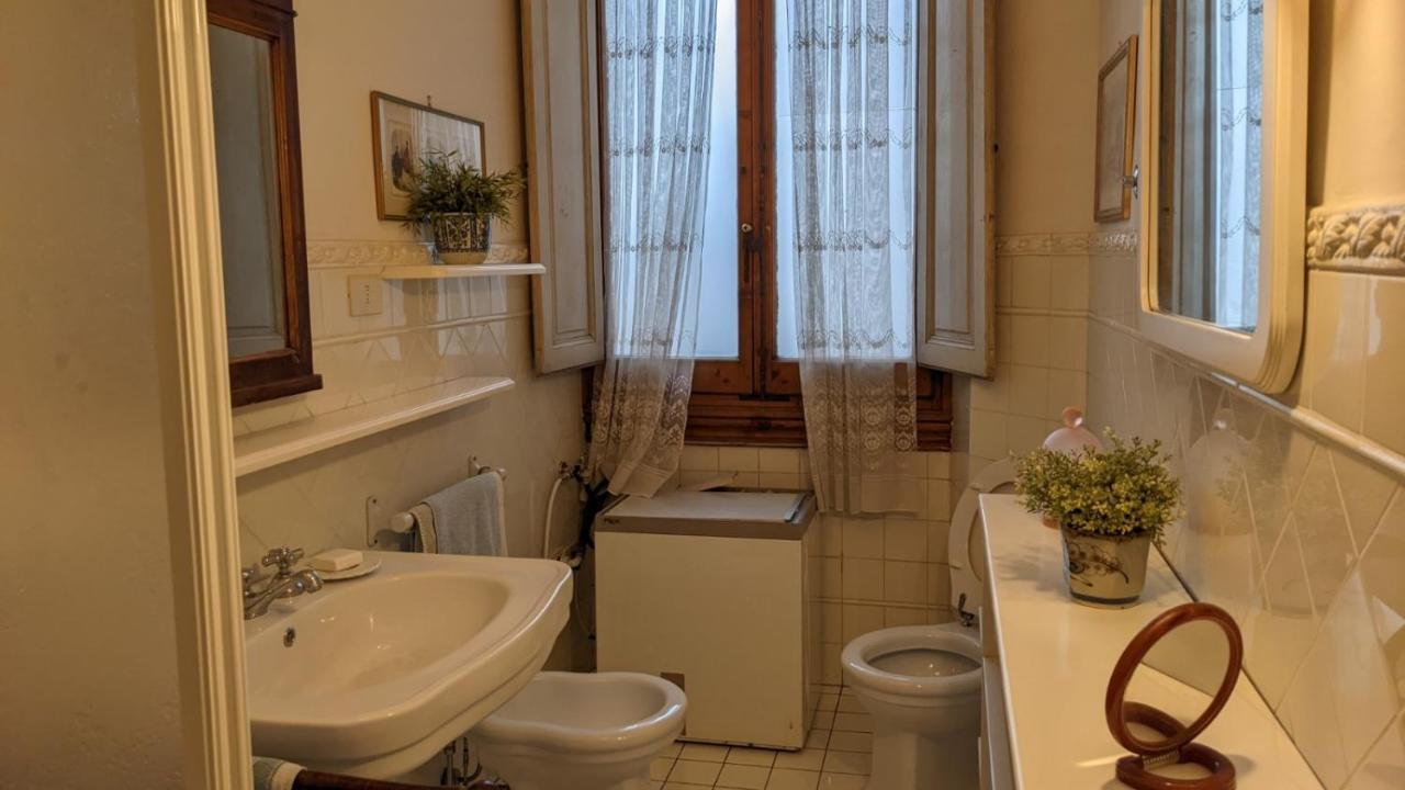 Double Bedroom In Beautiful 30'S Style Apartment Florence Ngoại thất bức ảnh